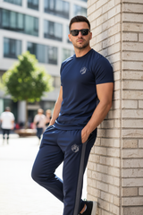 Leaning pose